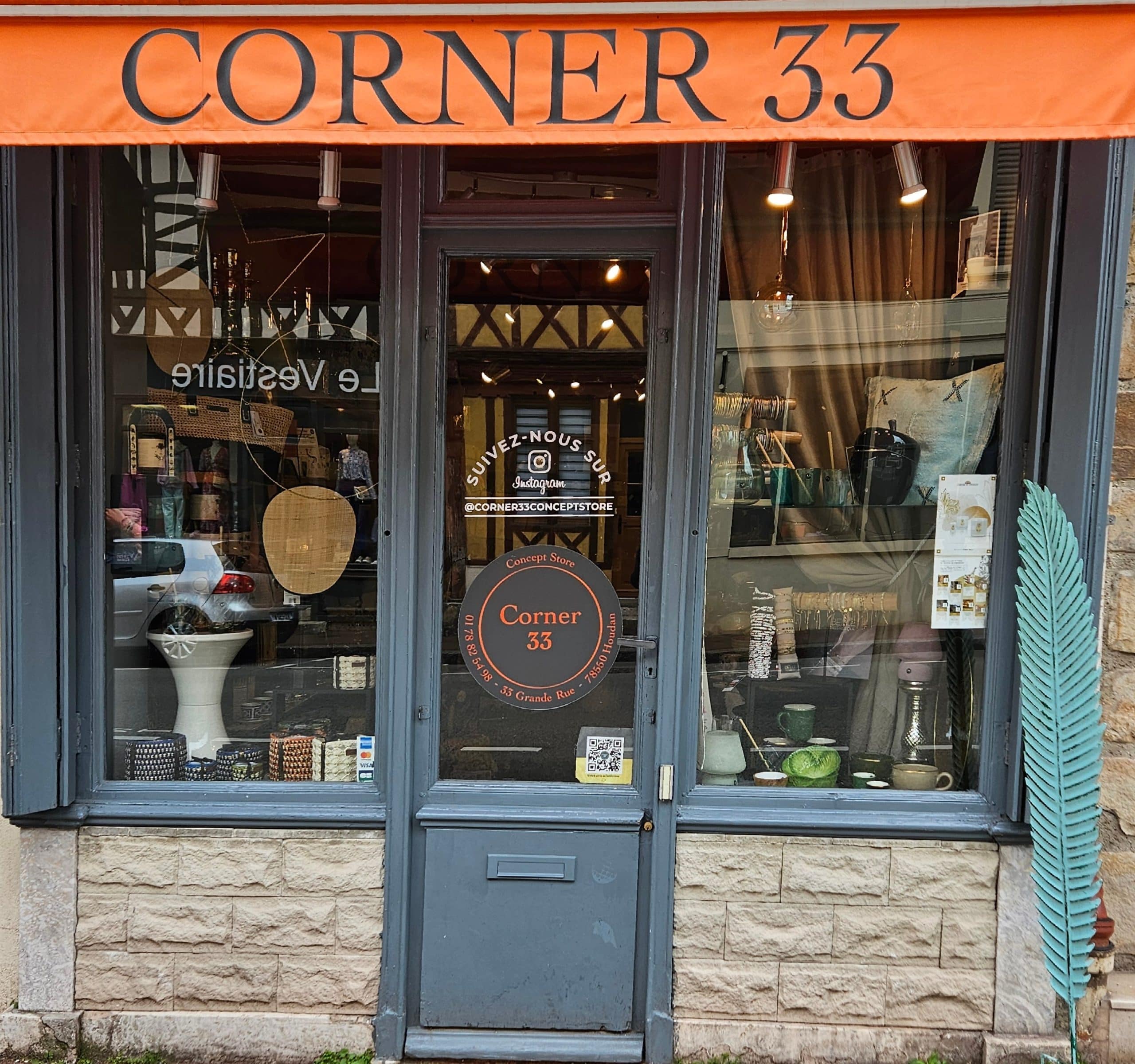 CORNER 33